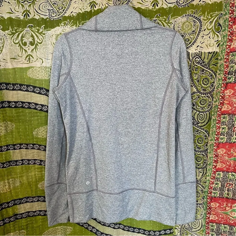 NWOT Lululemon Heathered Slate In Stride Workout Ready Jacket Size 8